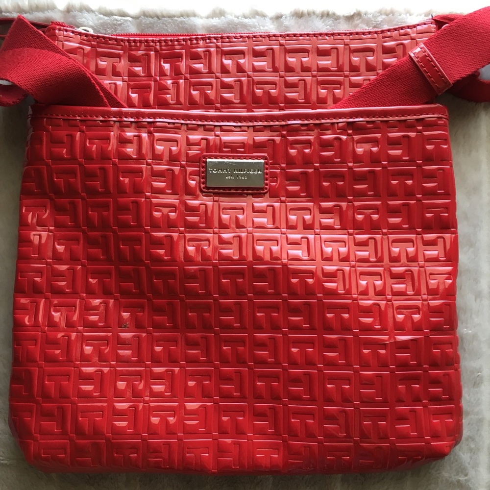 Tommy Hilfiger bag